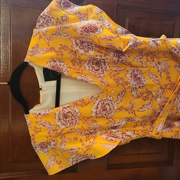 Alex Marie Yellow Dress - Picture 2 of 3